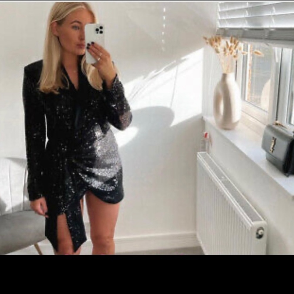 Zara short sequin dress